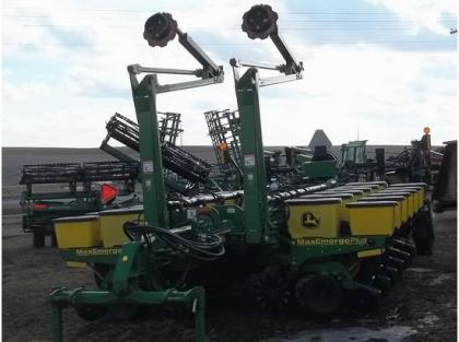 2003 JOHN DEERE 1770 4