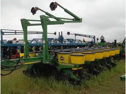 2003 JOHN DEERE 1770 8