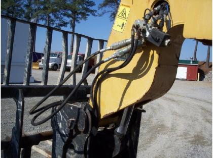 2005 CATERPILLAR TH360B 8