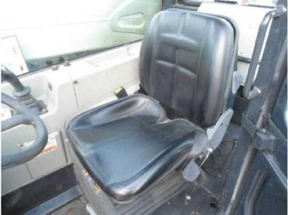 2009 BOBCAT V417 CAB 8