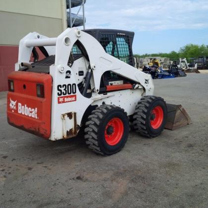 2009 BOBCAT S300 4
