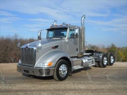 2011 PETERBILT 386 CONVENTIONAL DAY CAB