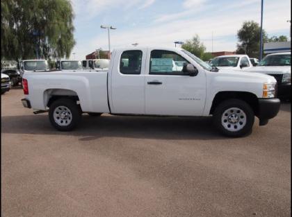 2013 CHEVROLET SILVERADO 4