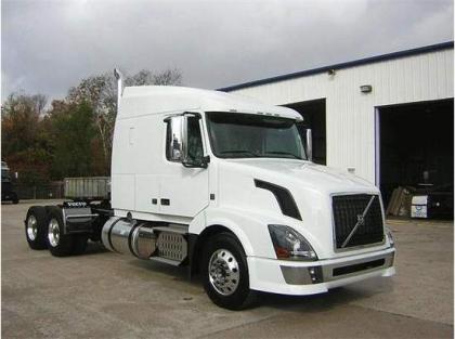 2013 VOLVO VNL64T630 TRUCK