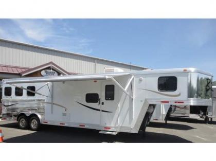 2012 BISON 8310ME HORSE TRAILER
